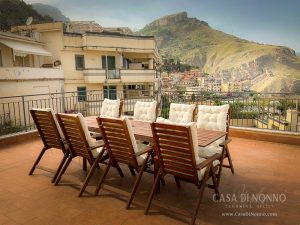 Casa di Nonno Taormina - Terrace with mountain view
